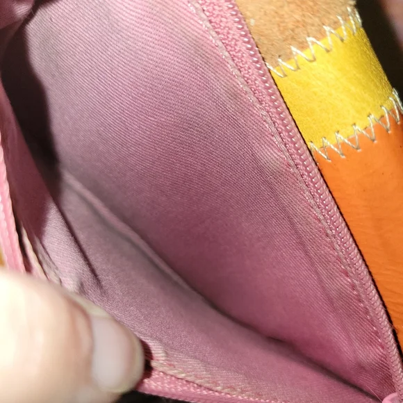 Vintage Fossil Pink Leather Patchwork Front Tri-fold - Picture 5 of 10